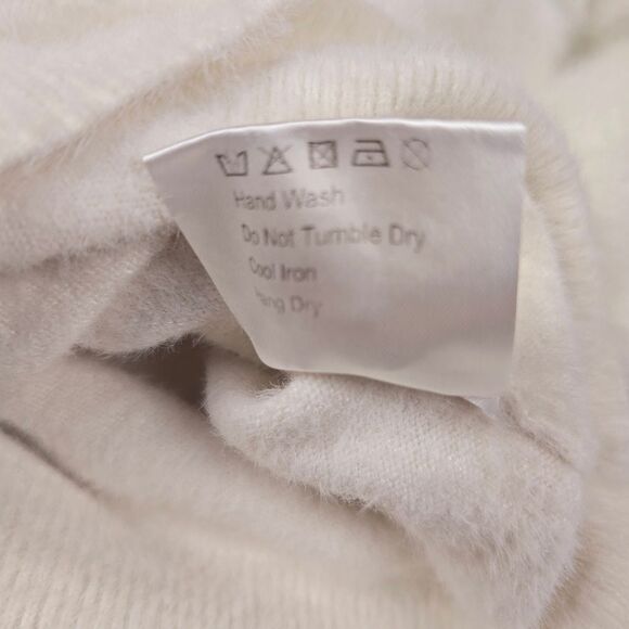 Kourt Statement Squareneck Crop Sweater White Fuzzy Women's Medium - Picture 7 of 8